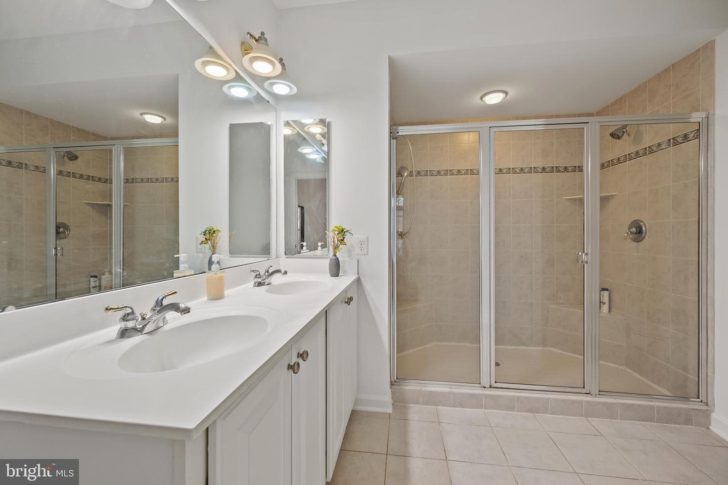 589 Odendhal Avenue #589 photo 16