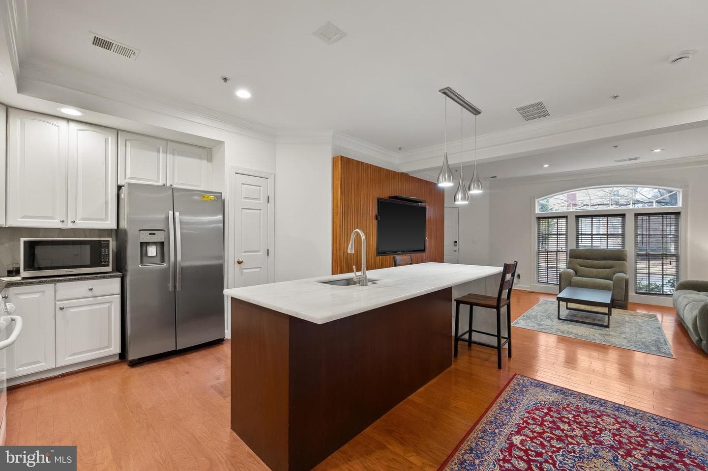 589 Odendhal Avenue #589 photo 4