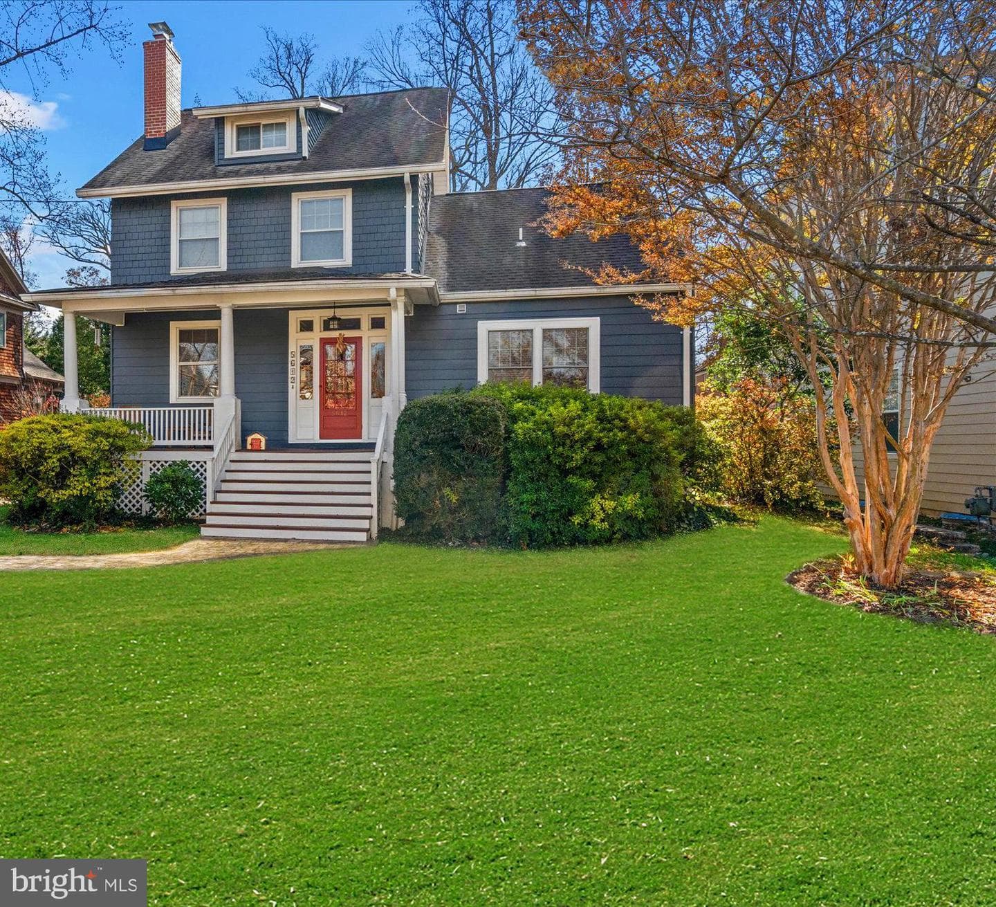 5612 Oak Place photo 3