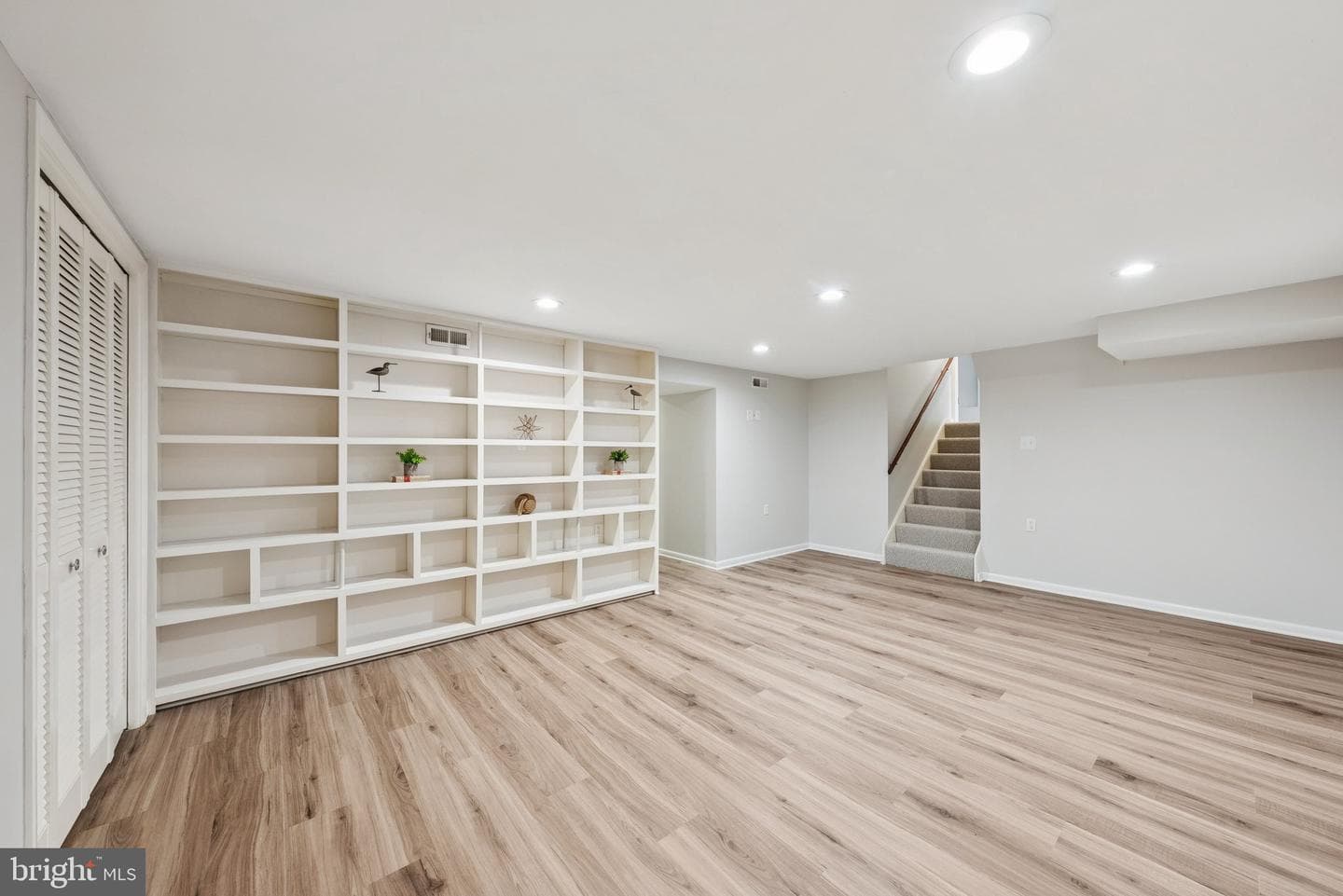 2404 Blue Valley Drive photo 35