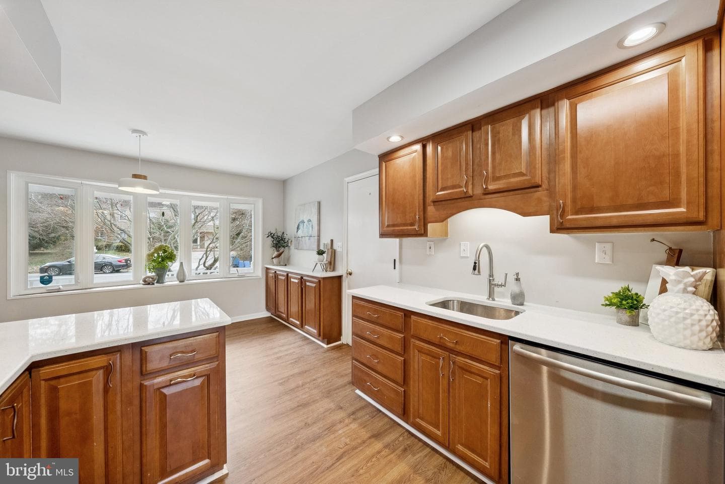 2404 Blue Valley Drive photo 5