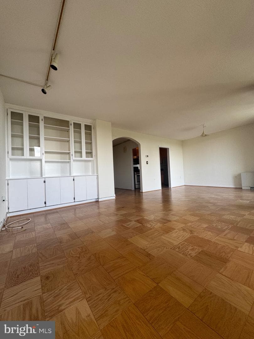 4242 East West Highway #618 photo 9