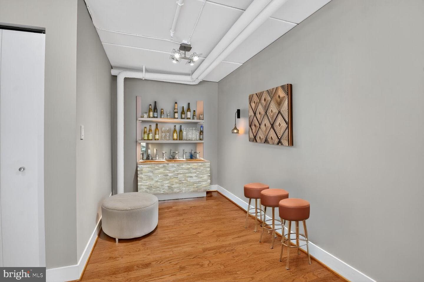 900 Bonifant Street #d photo 42