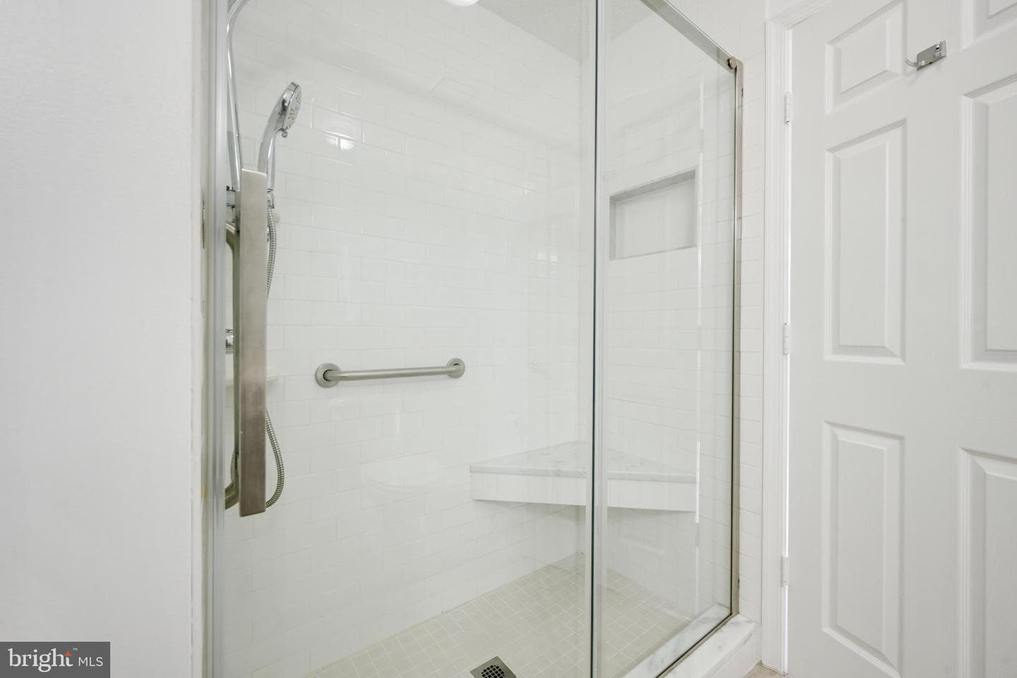10007 Vanderbilt Circle #7 photo 18