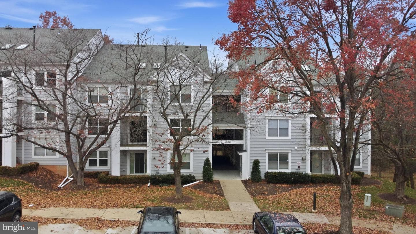 10007 Vanderbilt Circle #7 photo 27