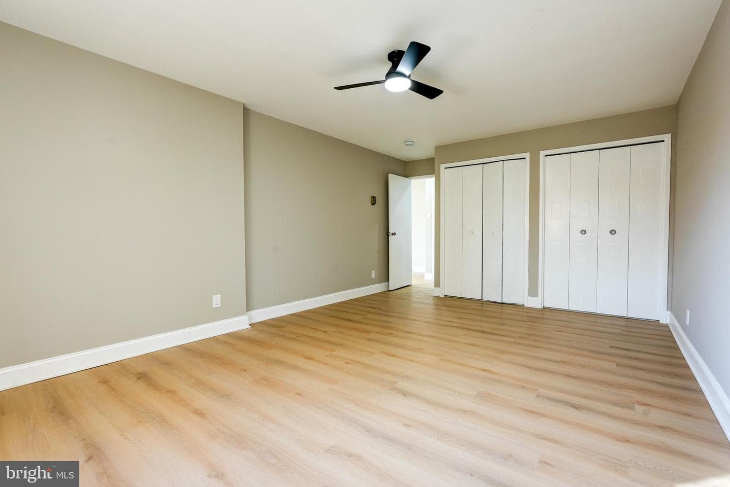 1900 Lyttonsville Road #211 photo 20