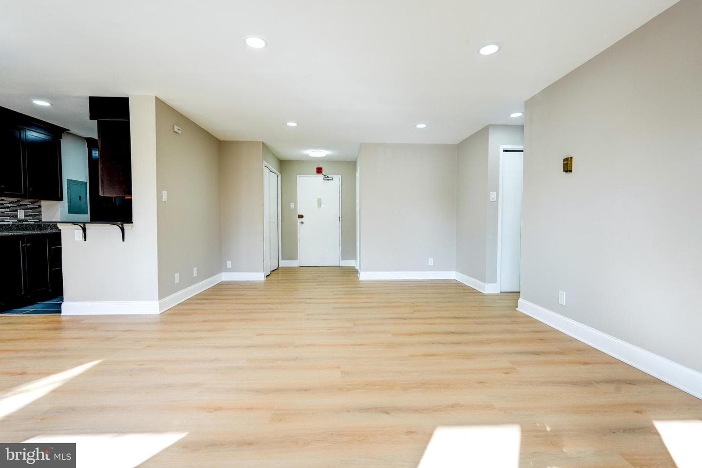 1900 Lyttonsville Road #211 photo 4