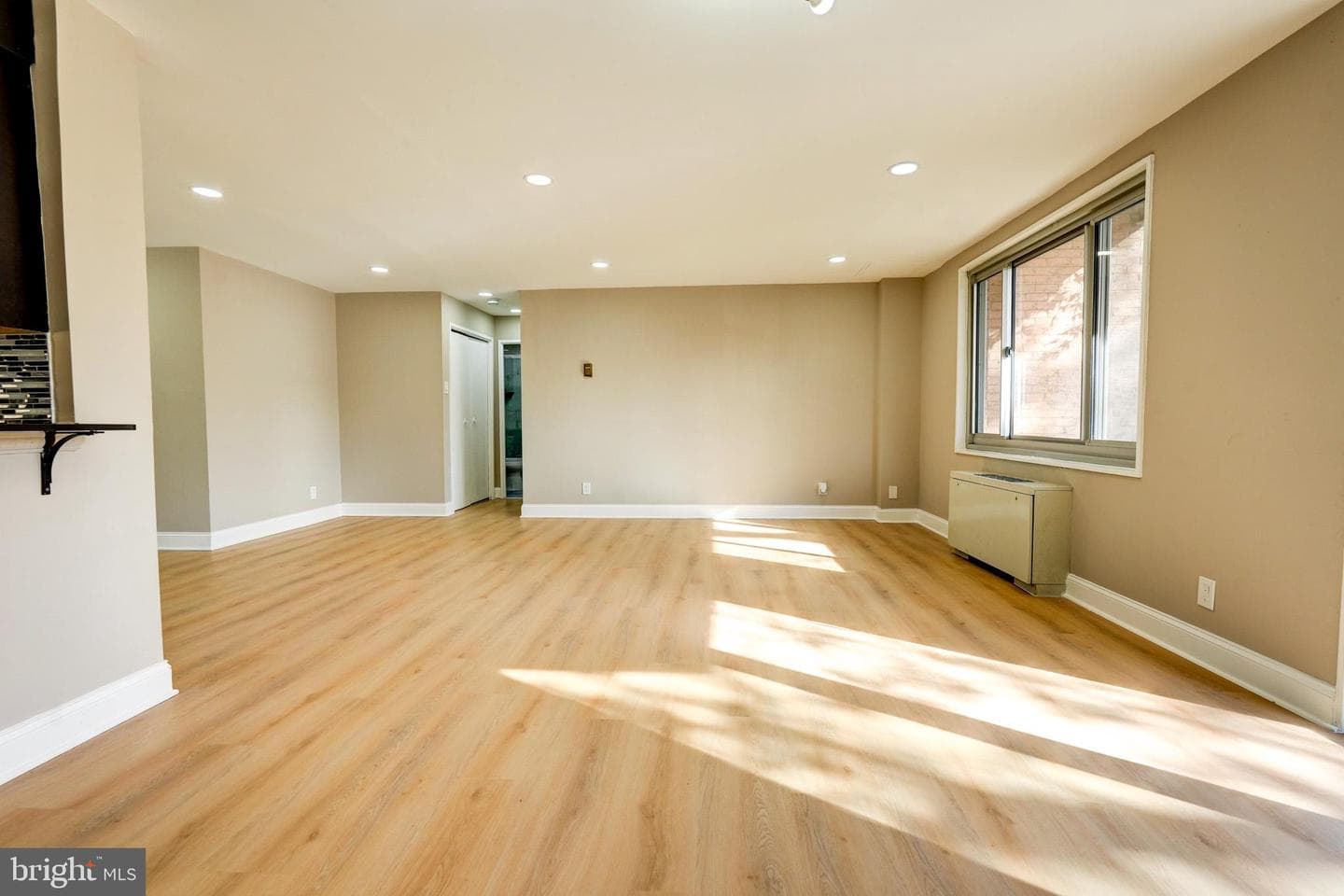 1900 Lyttonsville Road #211 photo 6