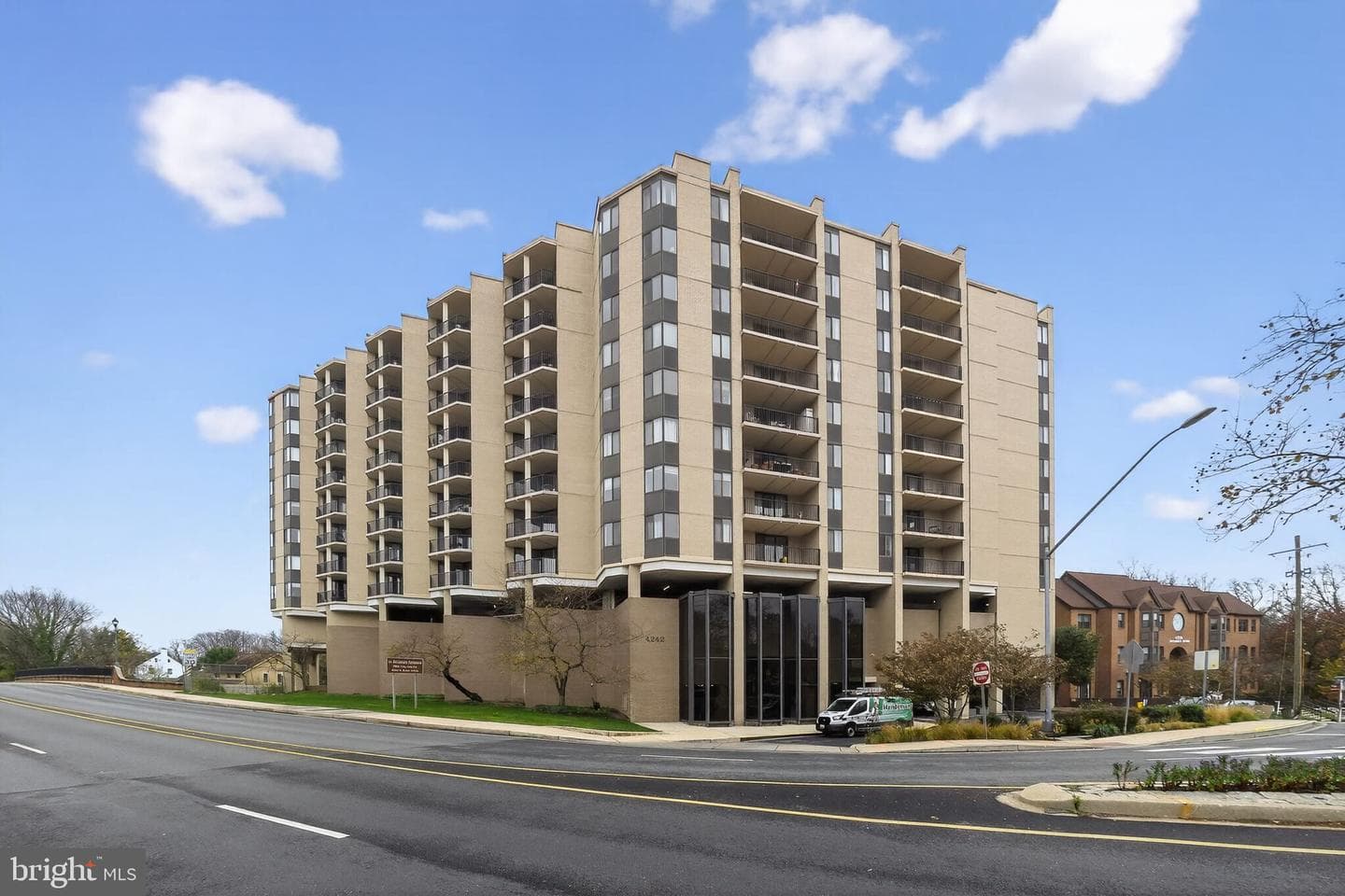 4242 E West Highway #714, Chevy Chase
