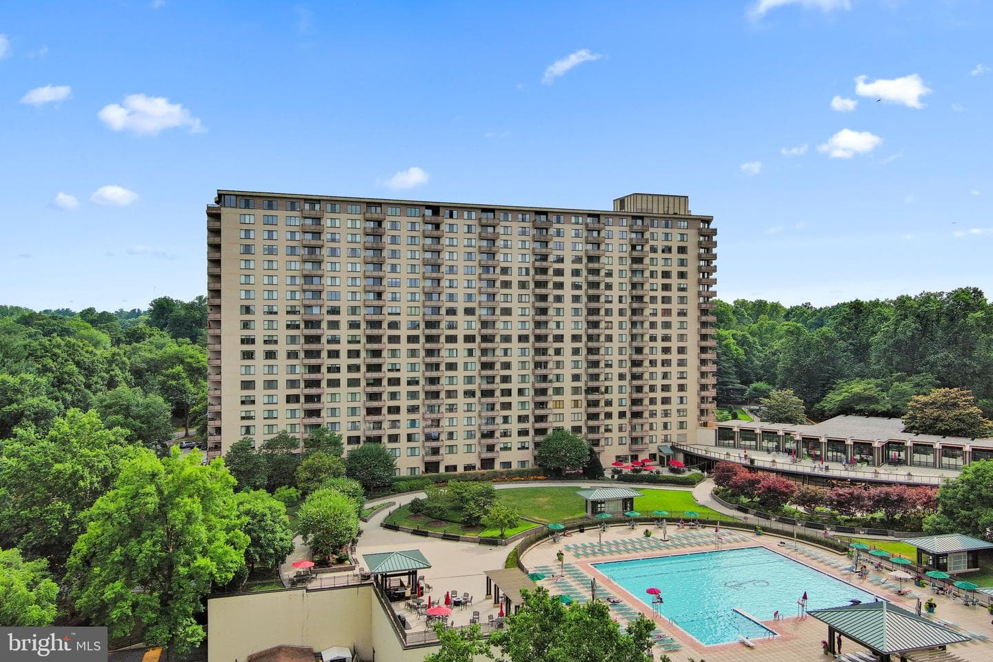 5225 Pooks Hill Road #1305n photo 6