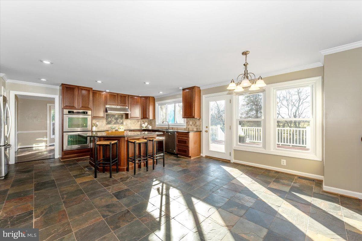 17914 Hickman Street photo 23