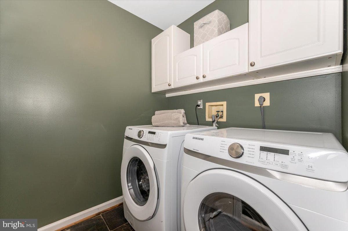 17914 Hickman Street photo 28