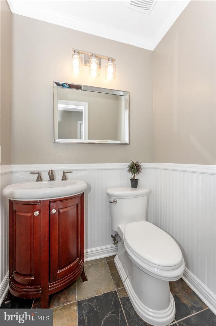 17914 Hickman Street photo 29