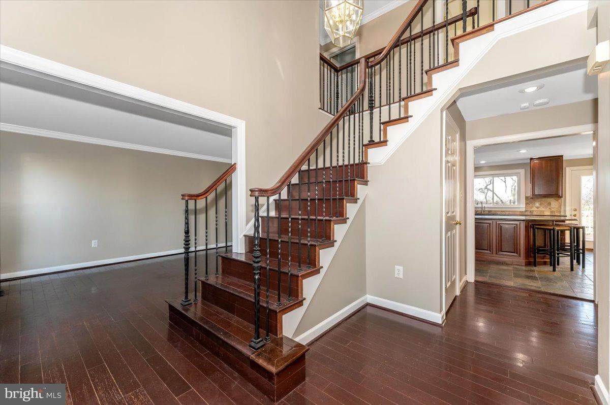 17914 Hickman Street photo 3
