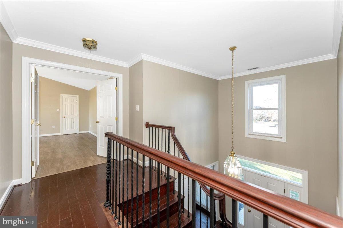 17914 Hickman Street photo 31