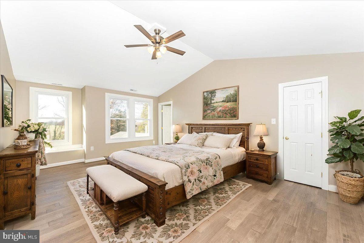 17914 Hickman Street photo 34