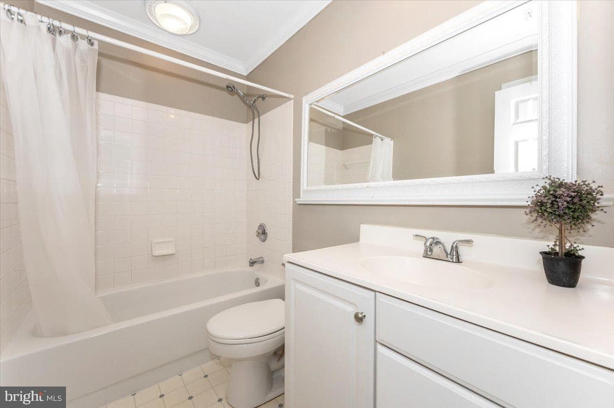 17914 Hickman Street photo 47