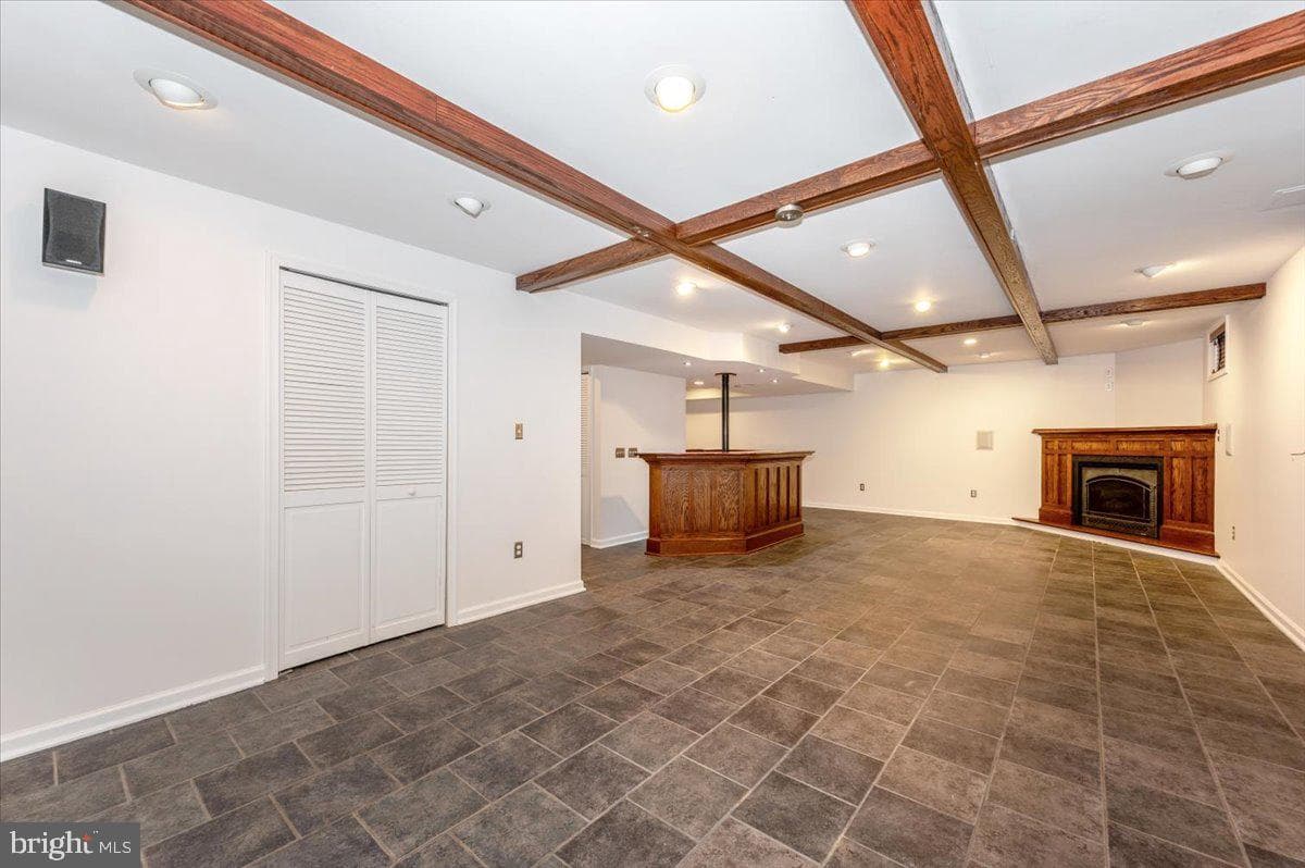 17914 Hickman Street photo 57