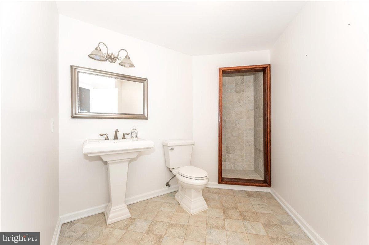 17914 Hickman Street photo 61