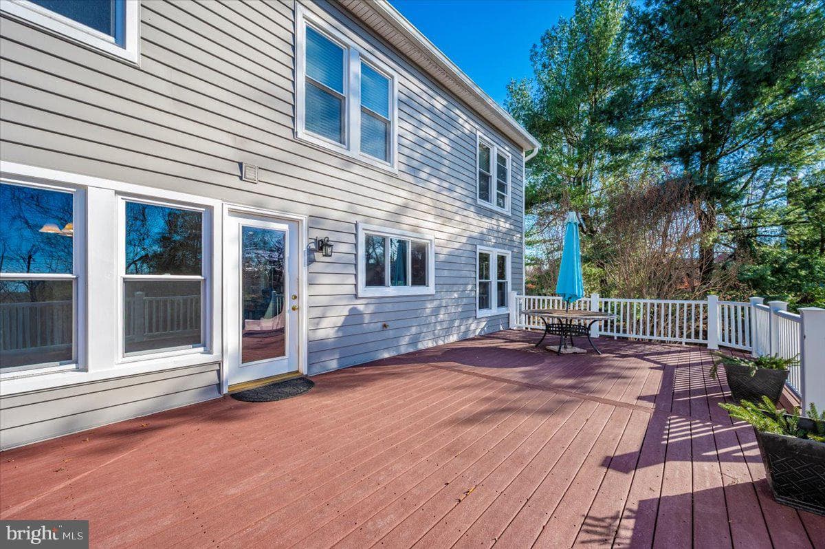17914 Hickman Street photo 68