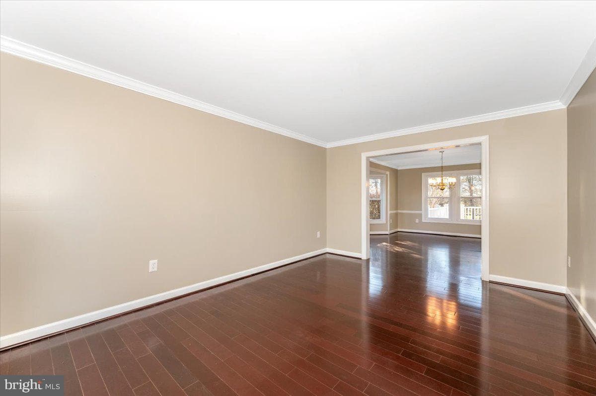 17914 Hickman Street photo 7
