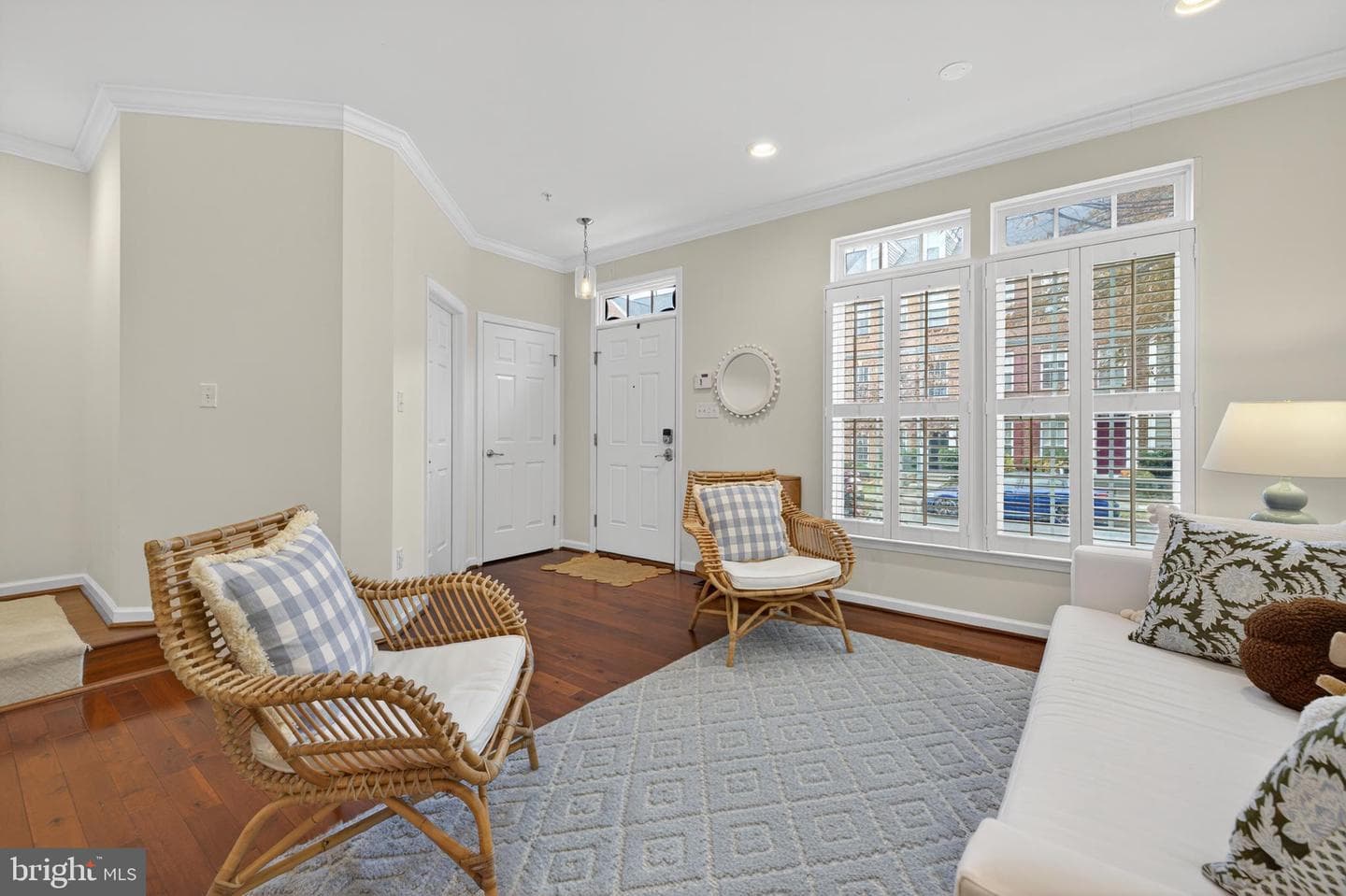 444 Clayhall Street photo 4