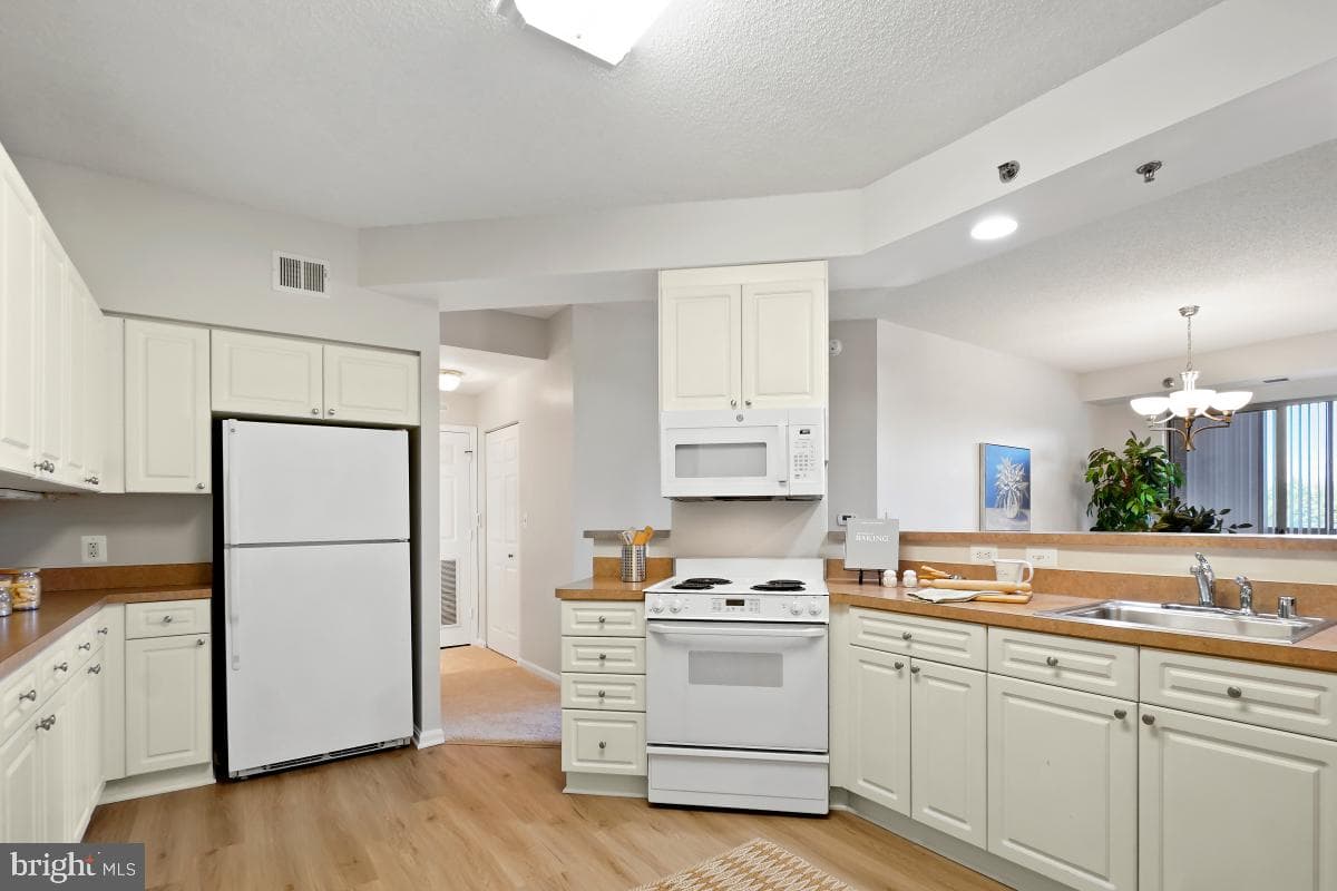 3210 N Leisure World Boulevard #308 photo 3