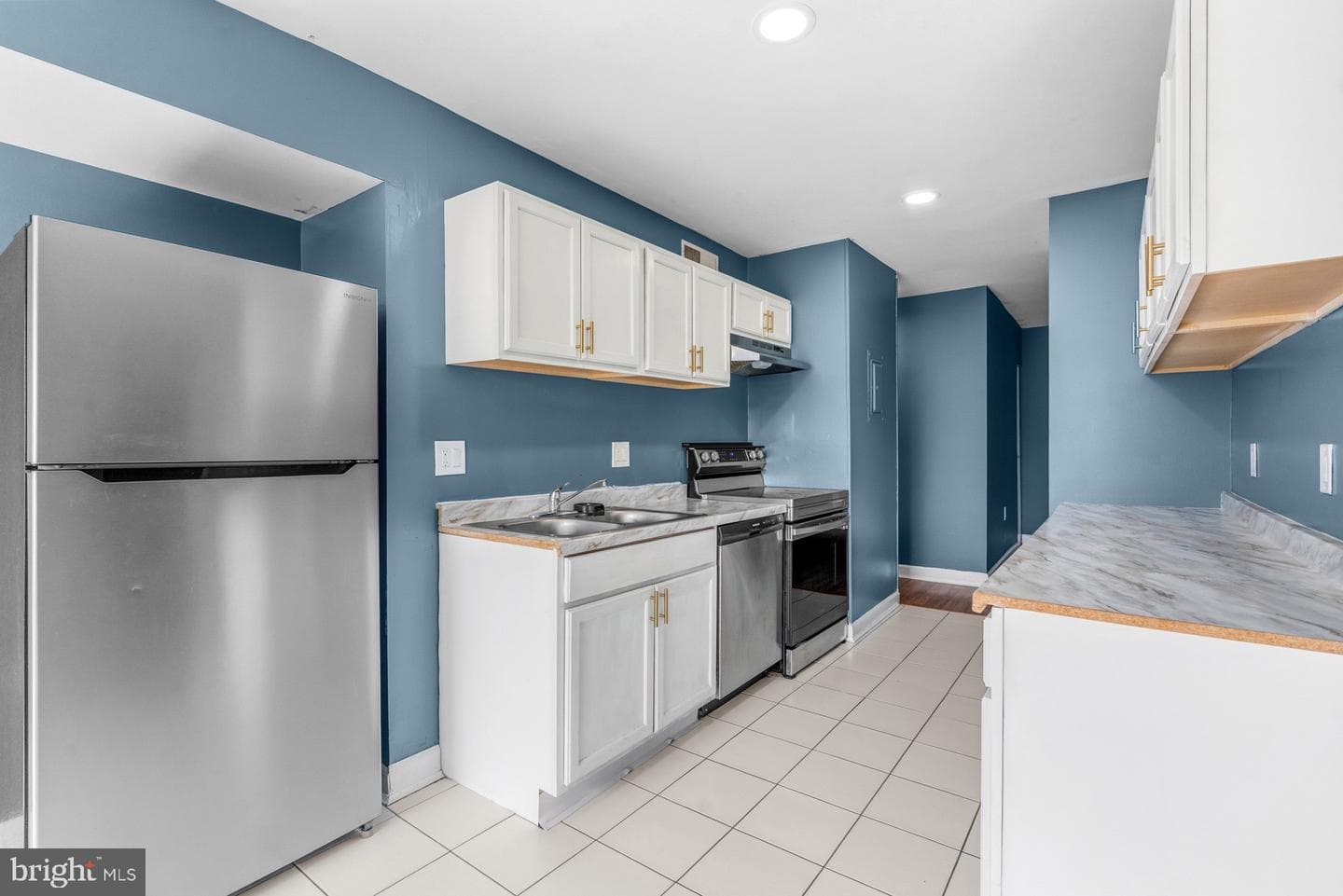 422 Girard Street #144 photo 14