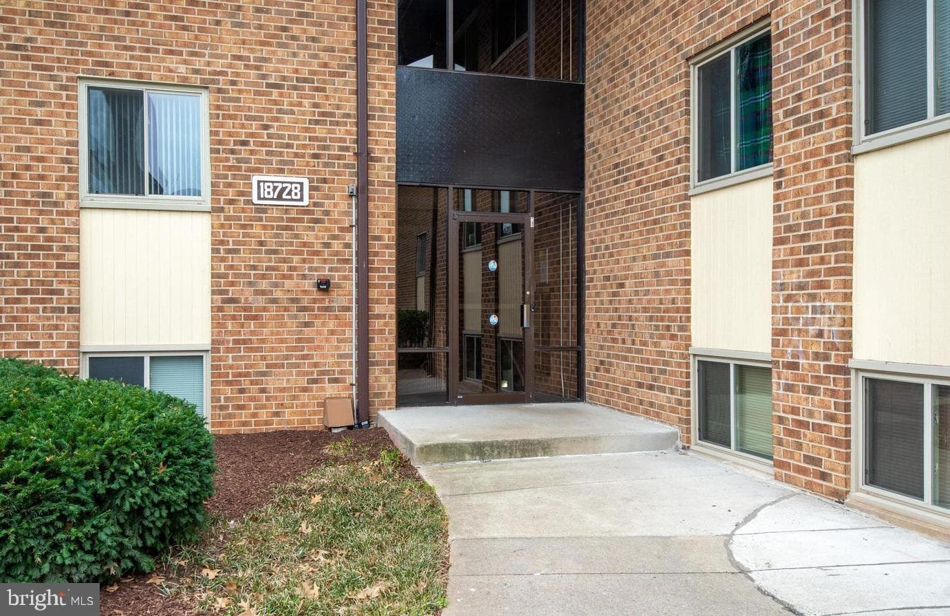 18728 Walkers Choice Road #18728 photo 1