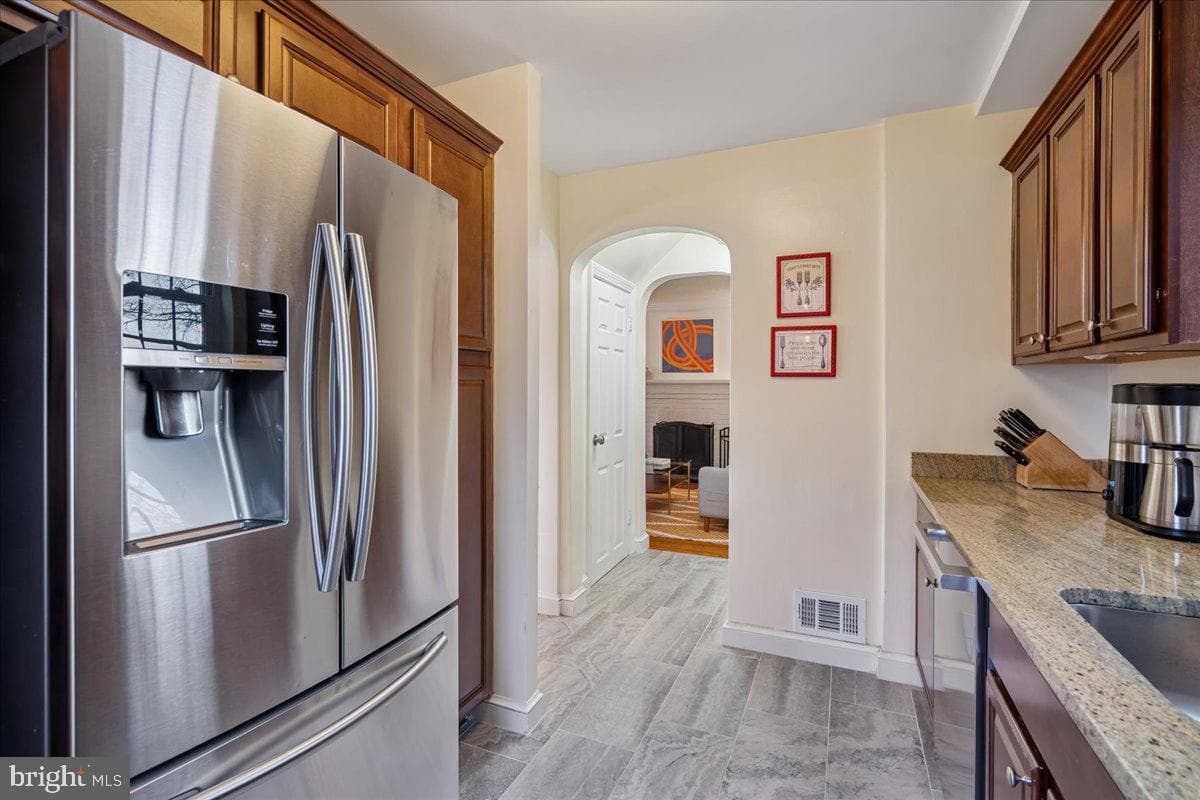 805 Forston Street photo 13