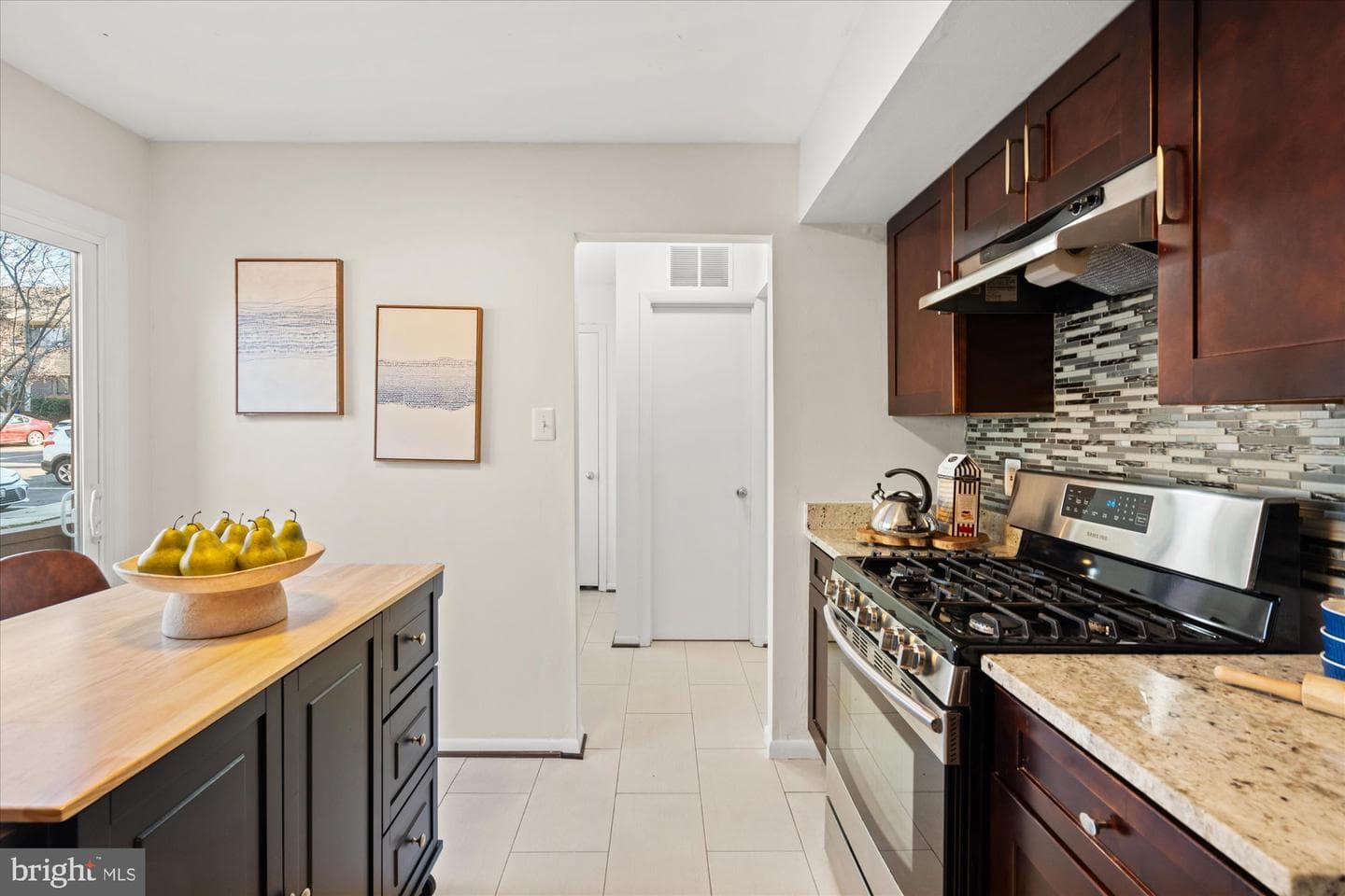 20406 Waters Point Lane photo 5