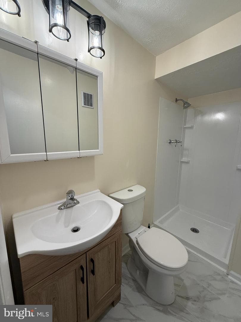 2819 Shepperton Terrace photo 21