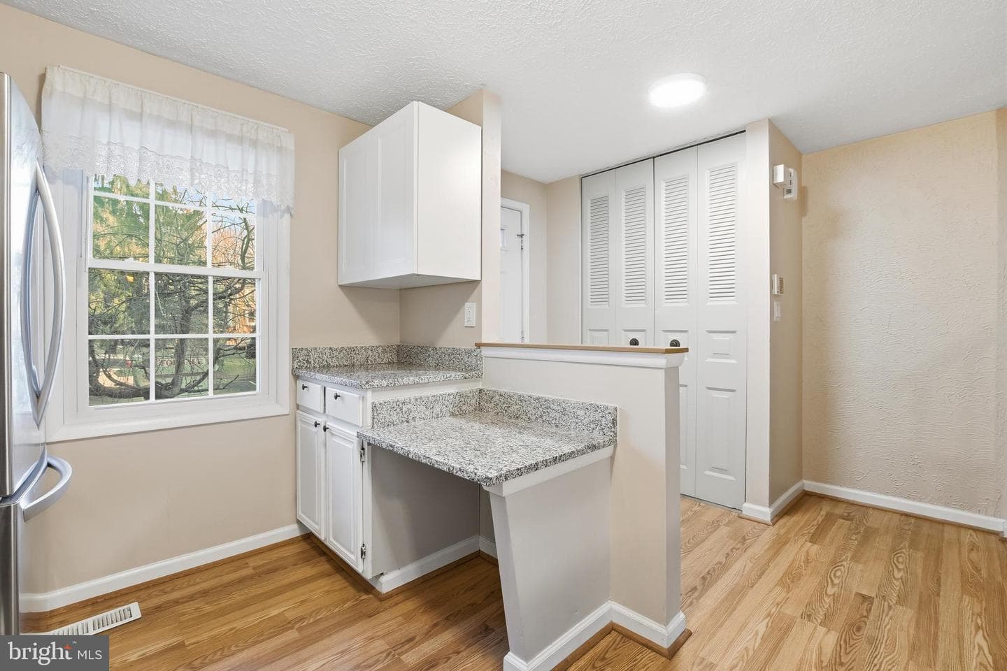 12462 Valleyside Way photo 9
