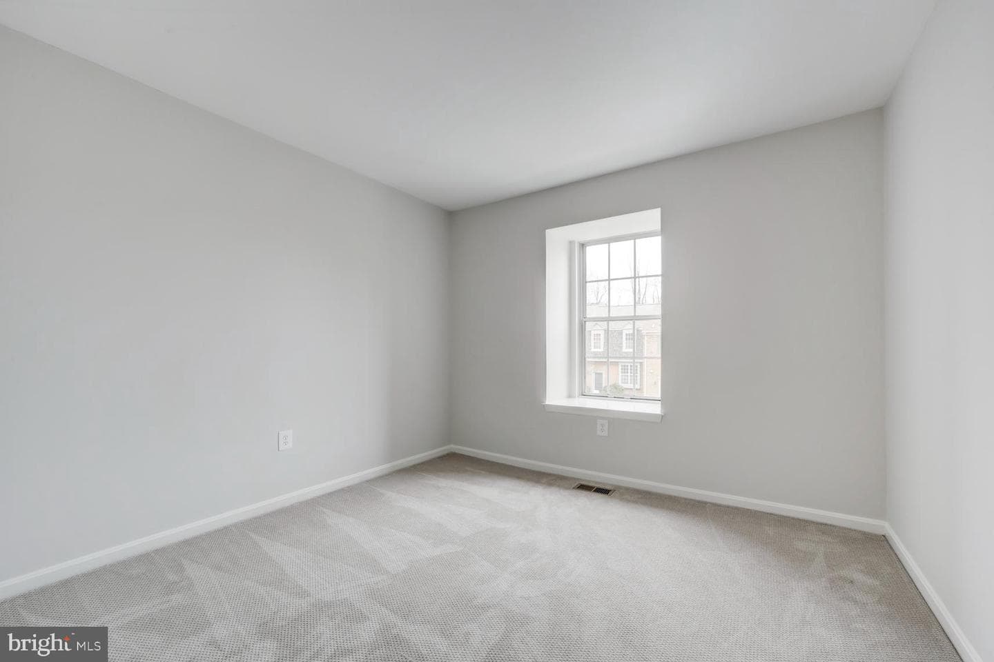 10320 Castlehedge Terrace photo 19