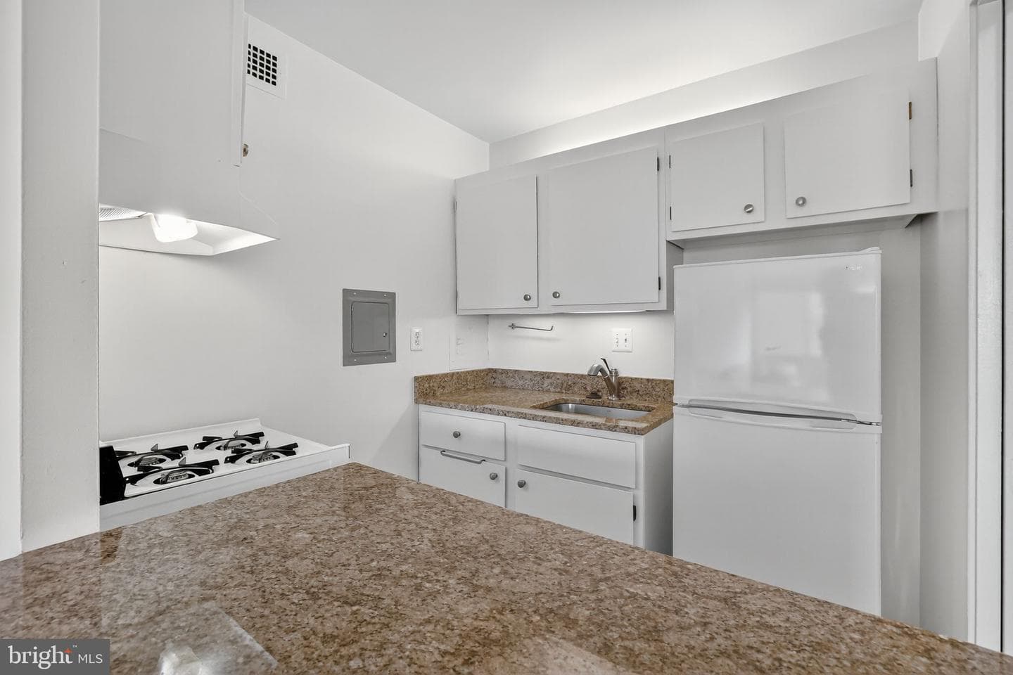 5500 Friendship Boulevard #1712n photo 7