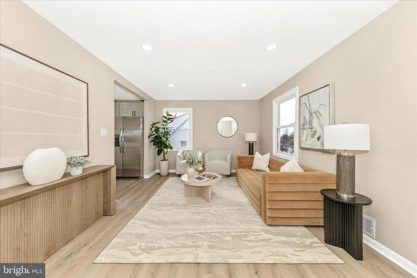 2506 Lindell Street photo 3