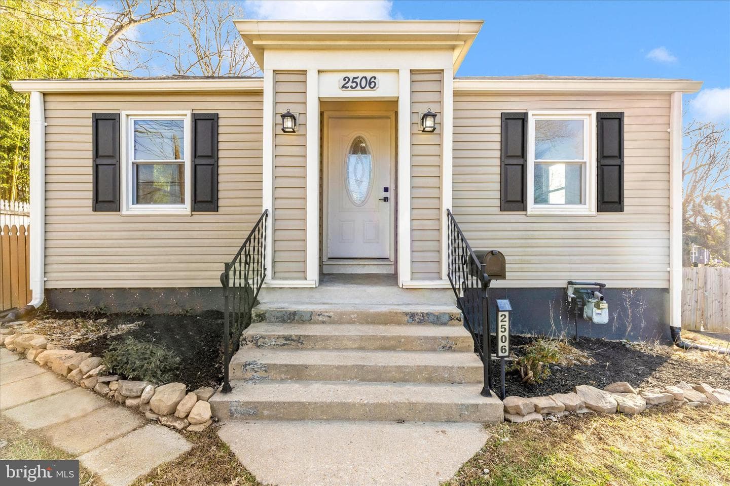 2506 Lindell Street photo 37