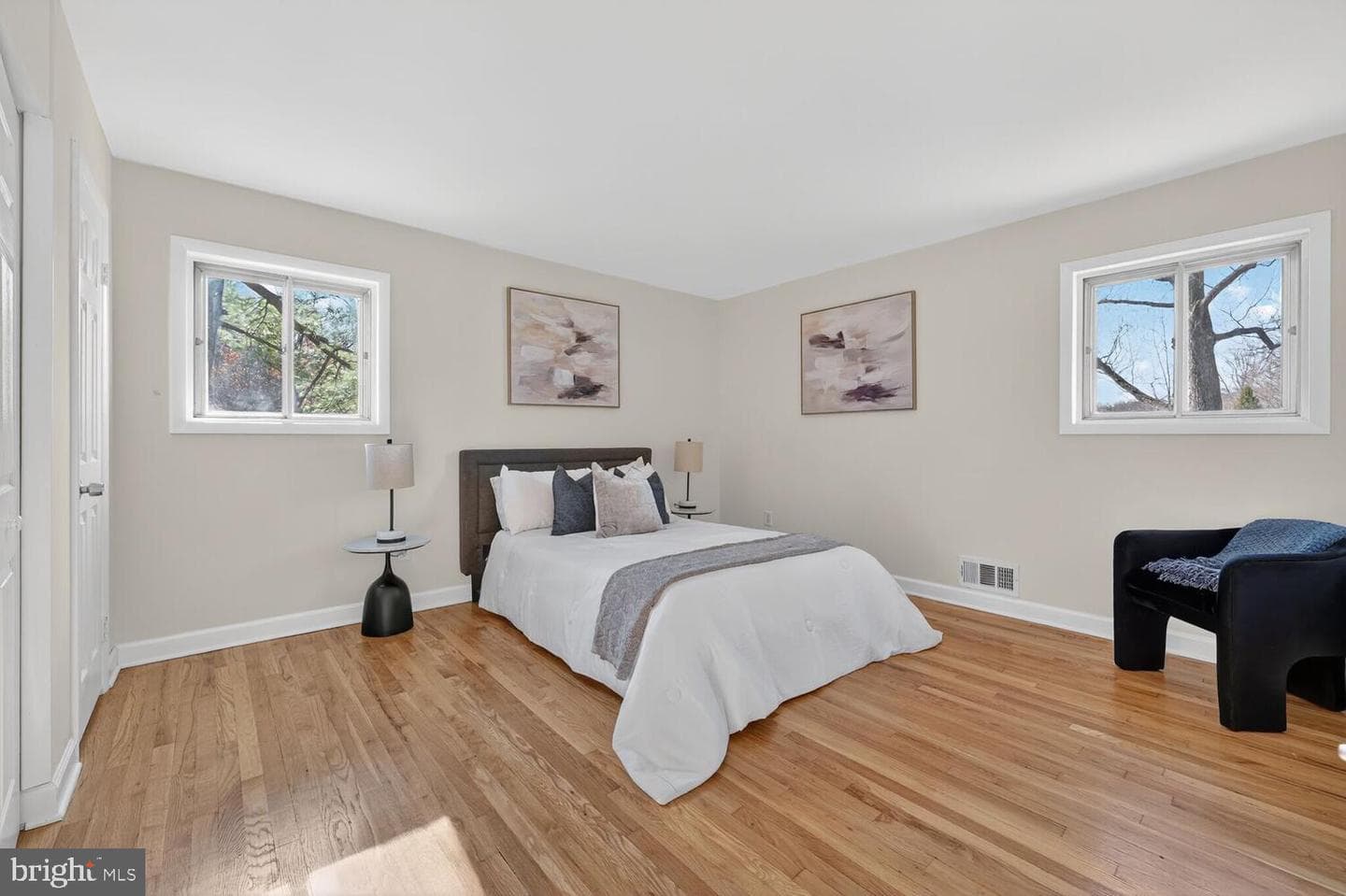 5202 Drake Terrace photo 11