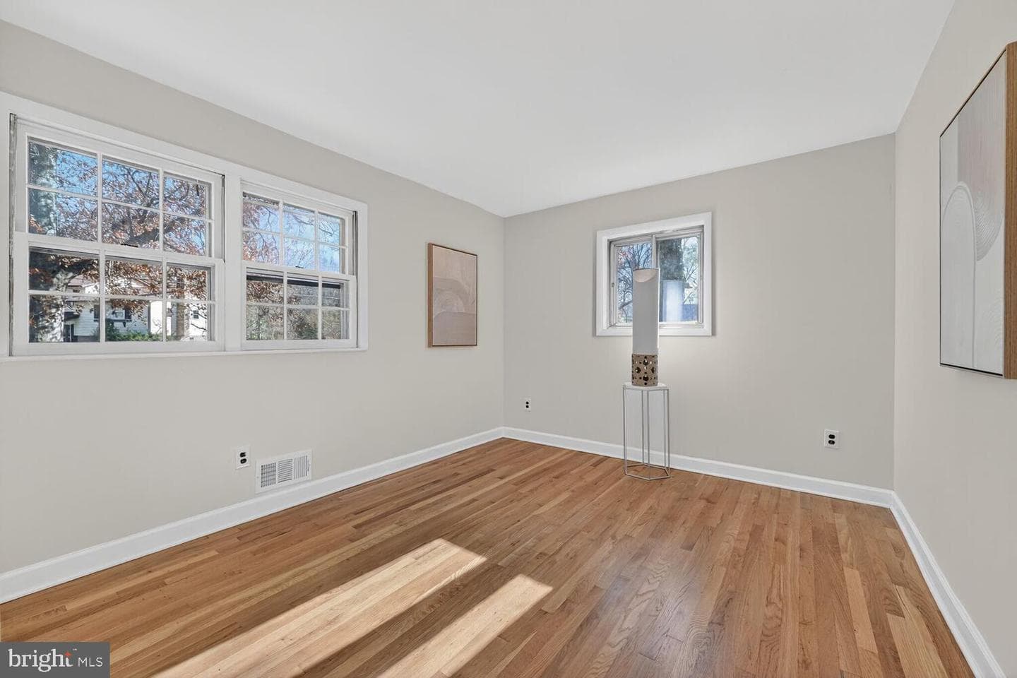 5202 Drake Terrace photo 14