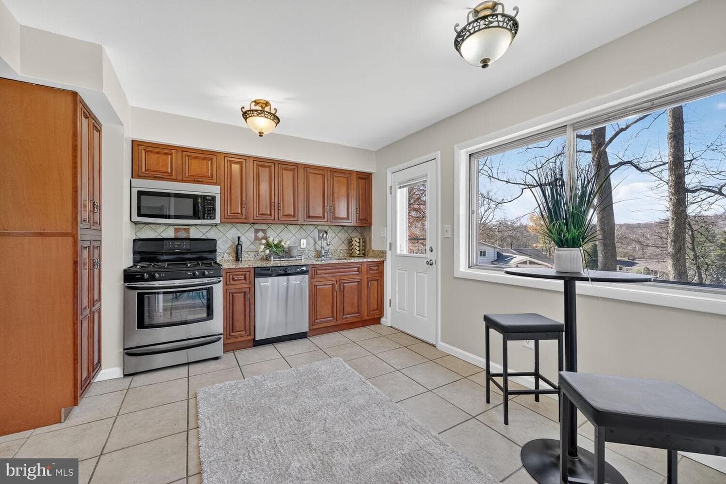 5202 Drake Terrace photo 8