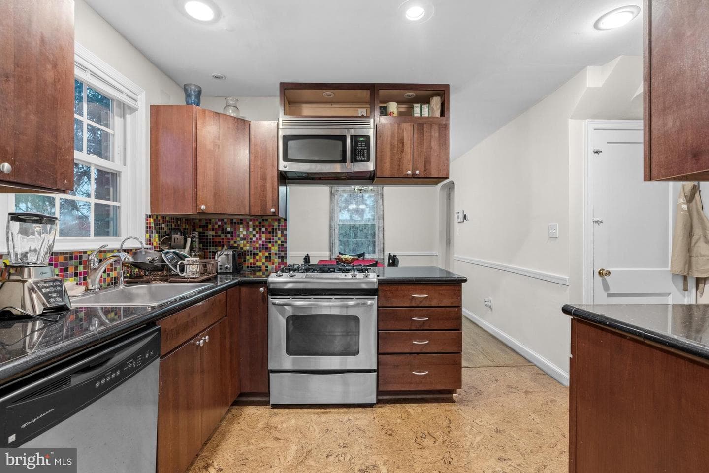 6914 New Hampshire Avenue photo 11