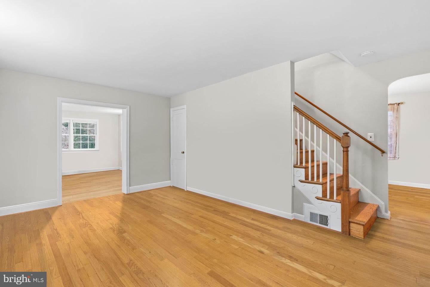6914 New Hampshire Avenue photo 5