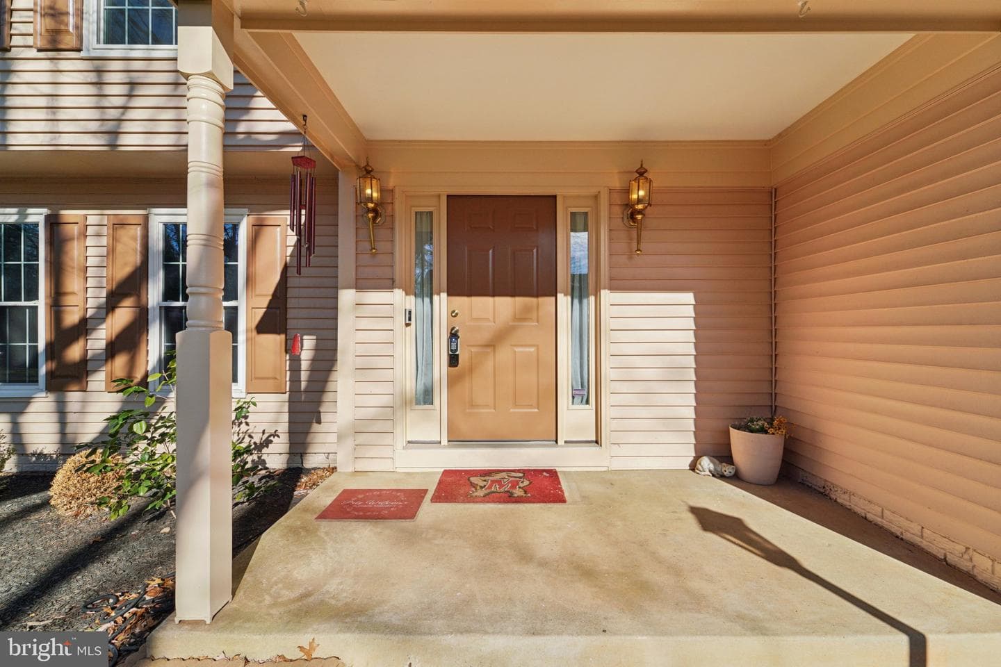 216 Bookham Lane photo 2