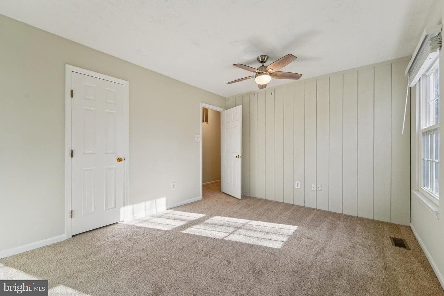 216 Bookham Lane photo 22