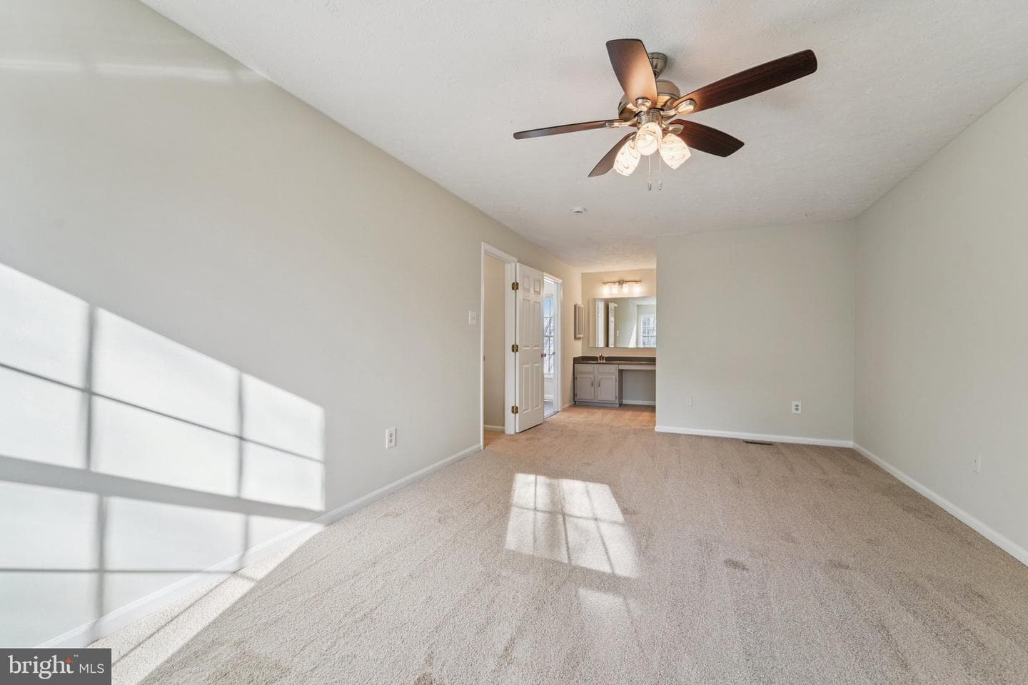 216 Bookham Lane photo 26