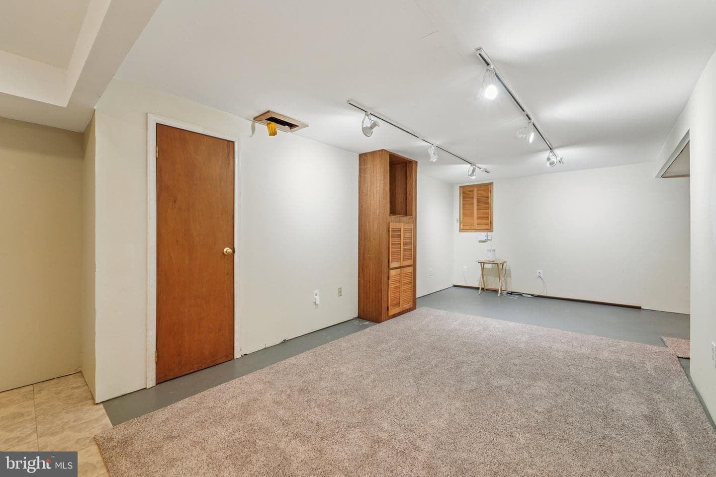 216 Bookham Lane photo 31