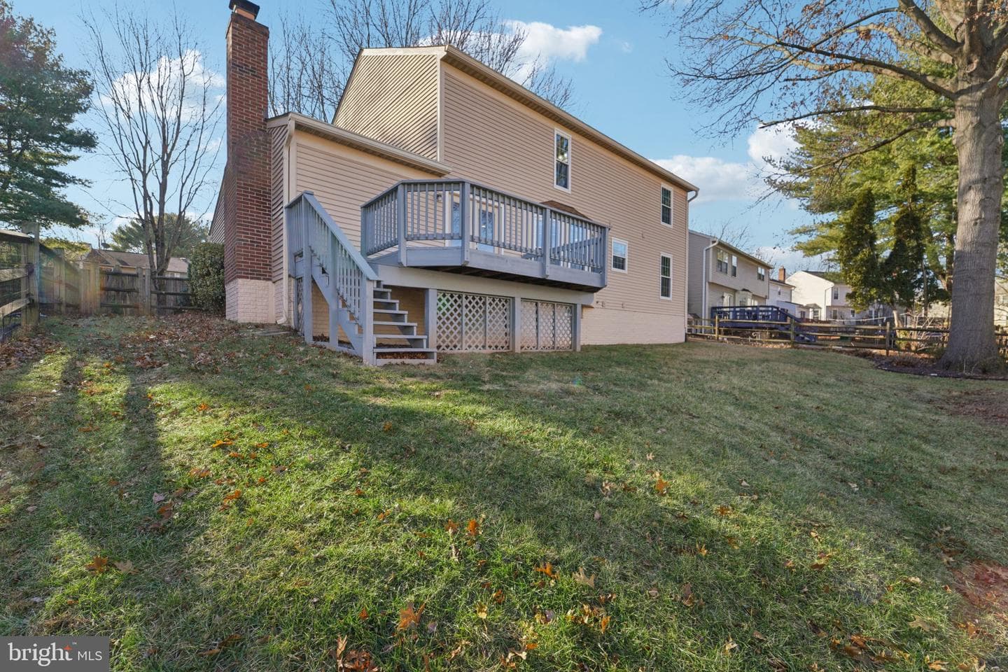 216 Bookham Lane photo 37