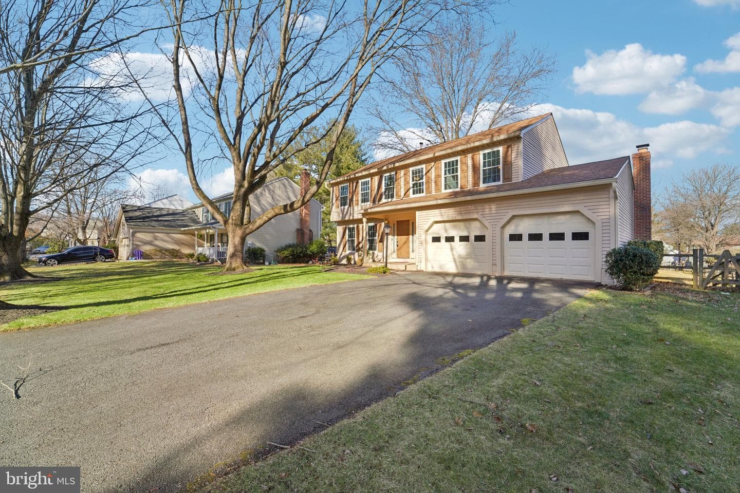 216 Bookham Lane photo 45
