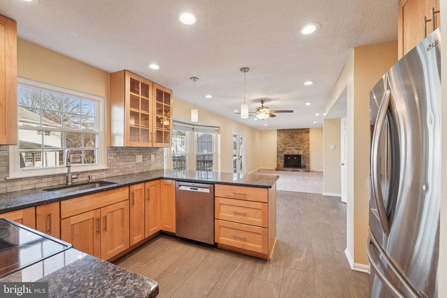 216 Bookham Lane photo 5