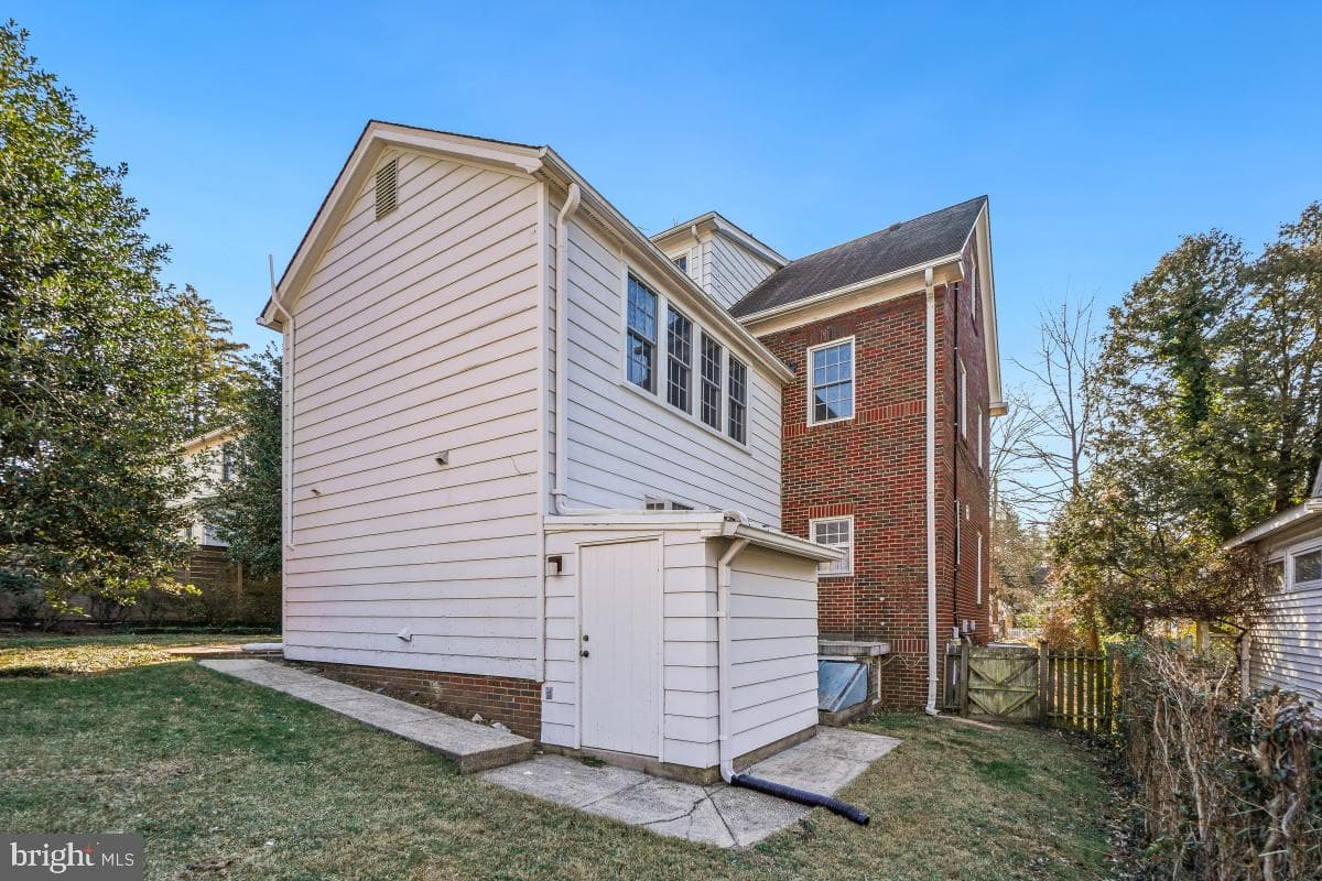 4615 Derussey Parkway photo 45
